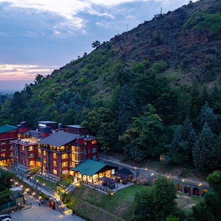 Golden Tulip Srinagar Hotel Exterior foto